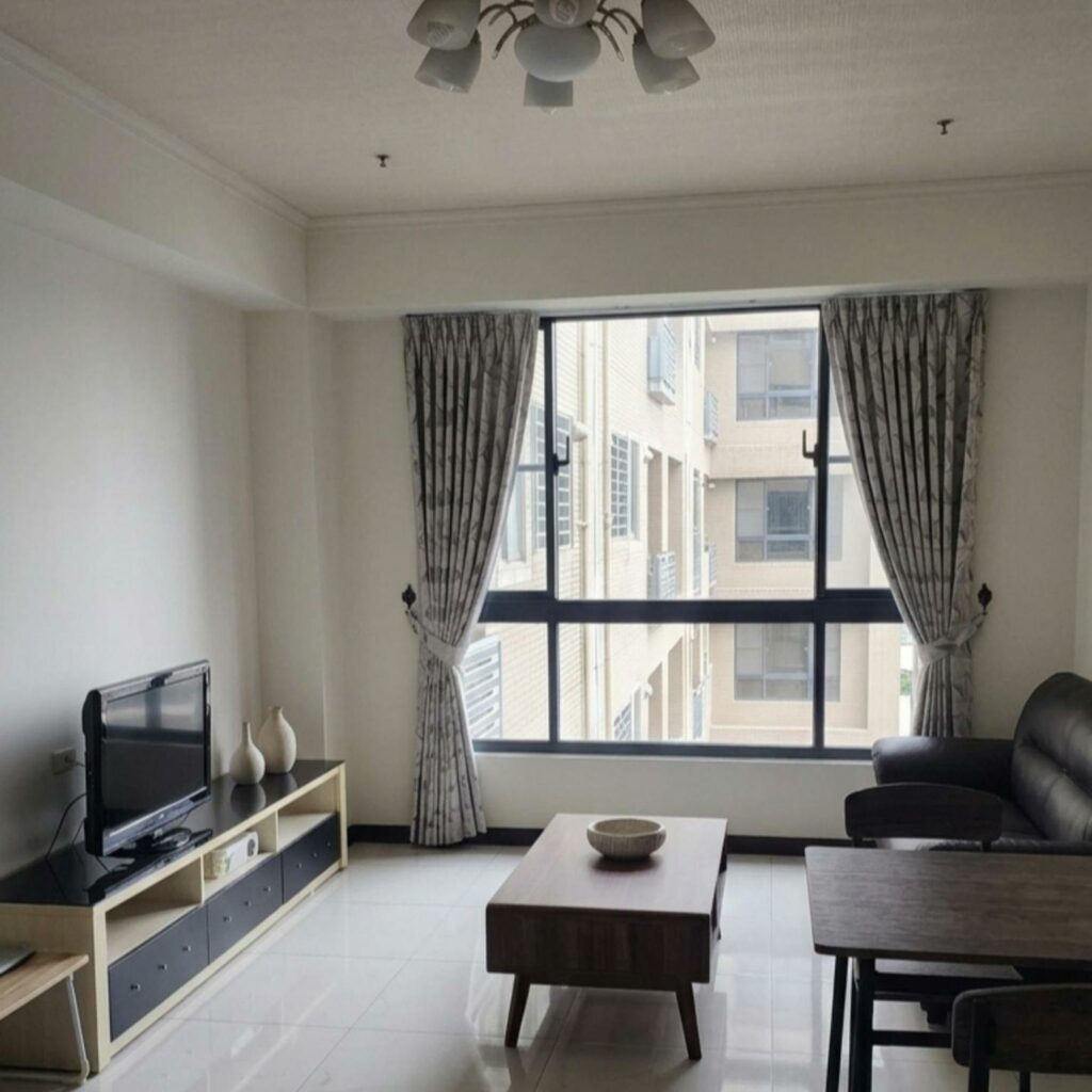 EC Taoyuan Homestay - Entire Home Near Taoyuan Train Station 1
